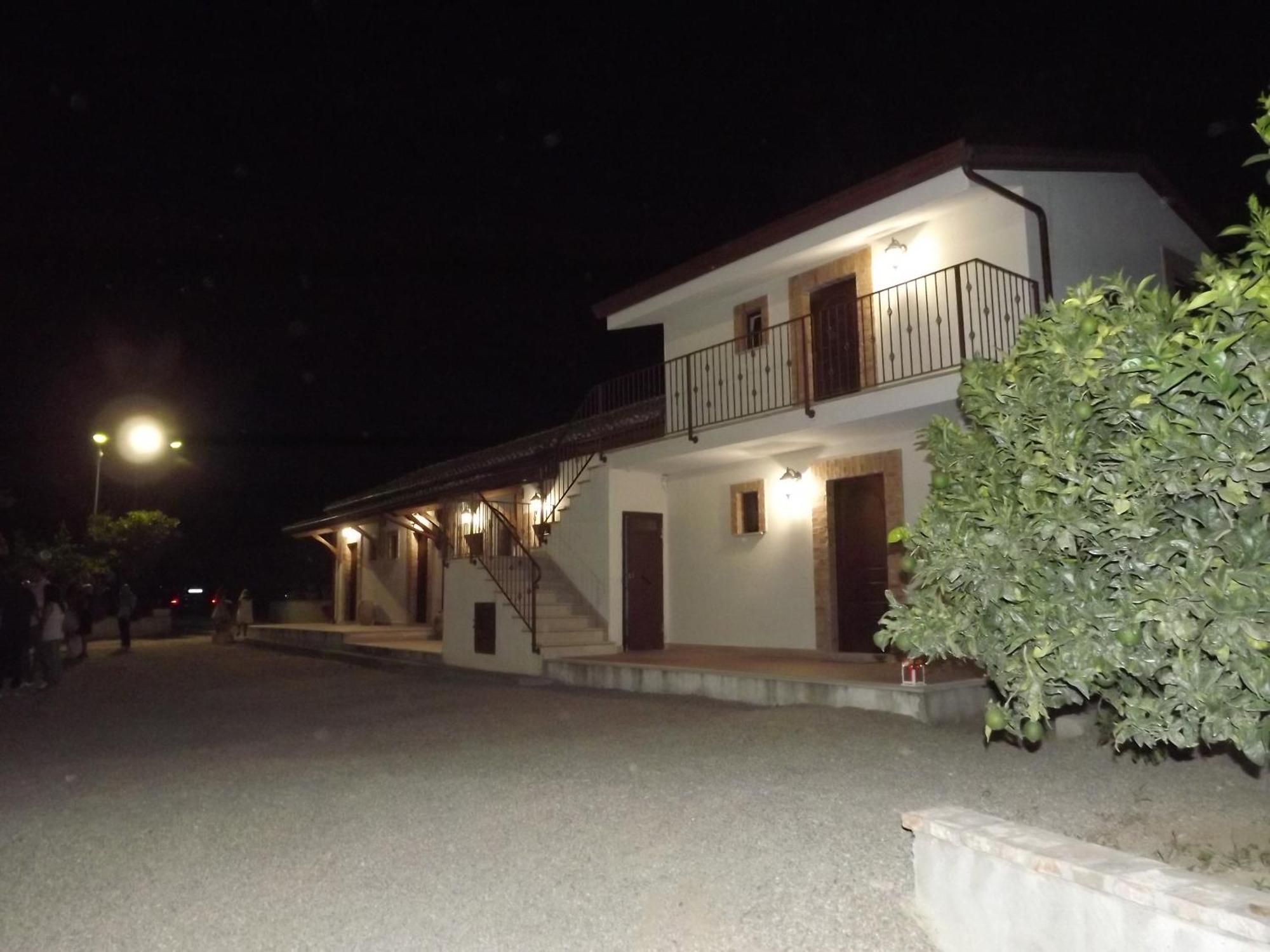 Agriturismo Trappeto Vecchio San Demetrio Corone Ngoại thất bức ảnh